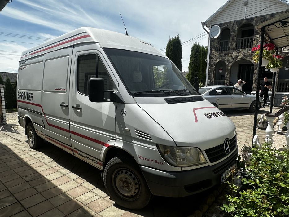 Мерседес спрінтер