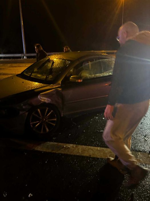 Sprzedam uszkodzone Volvo c70