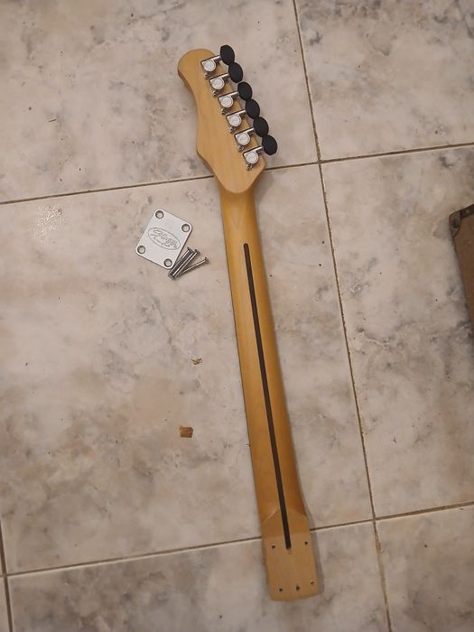 Braço Stagg S250 com machine heads pegs em rosewood