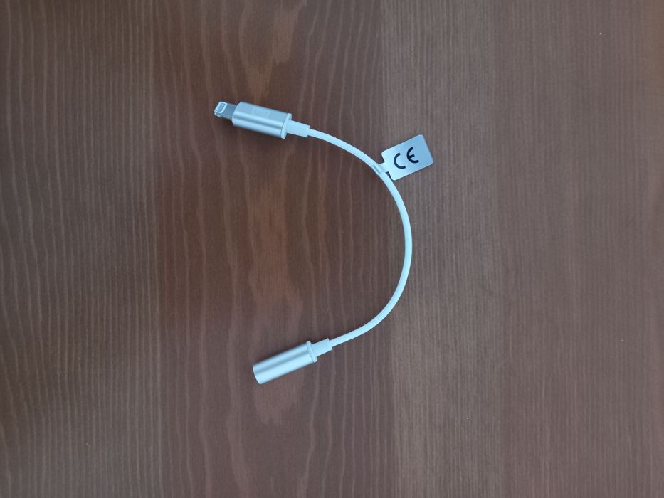 Adaptador Cellularline para Aux