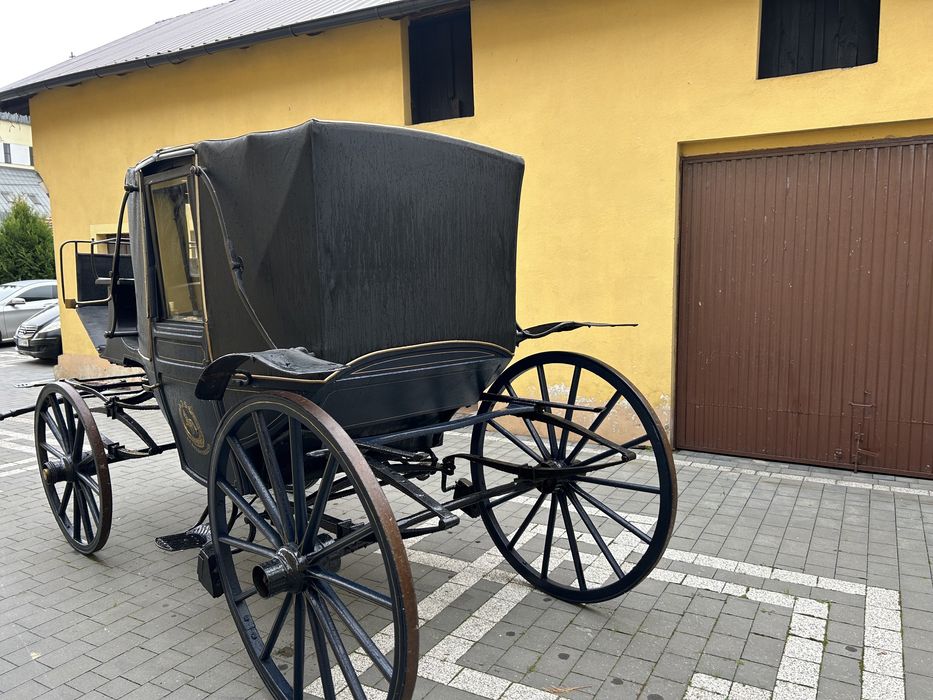 Lando, landauer powóz konny