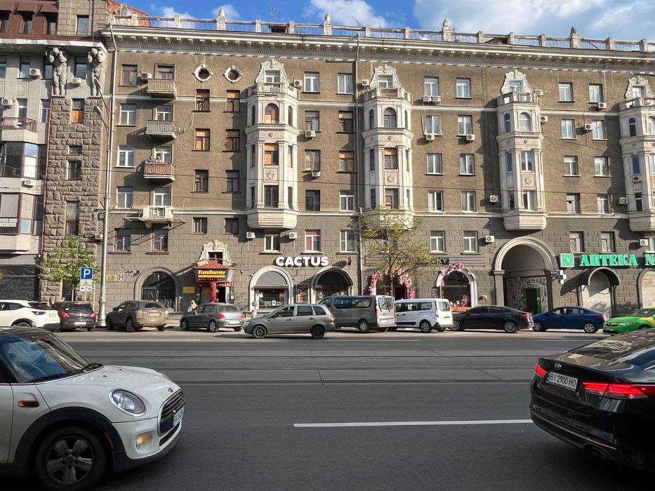 Оренда 123 м2/ майдан Павлівський 8 / Центр/ / м. Майдан Конституції 30 м
