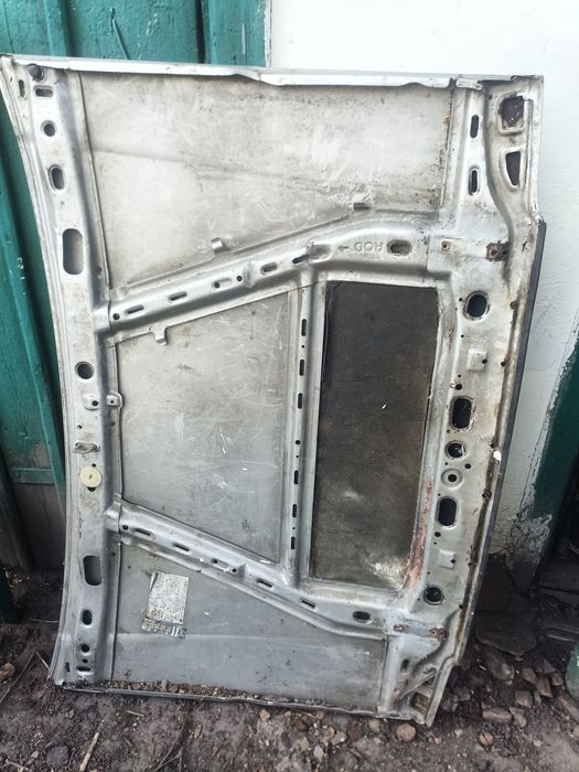 Капот Nissan Micra k10