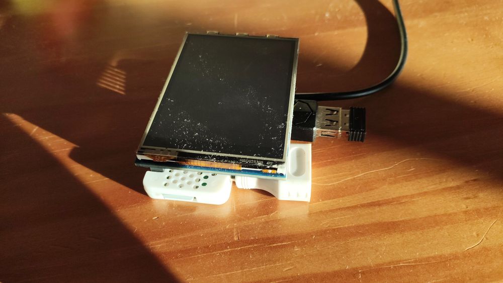 Raspberry Pi 2 W with pins64286505683202123
