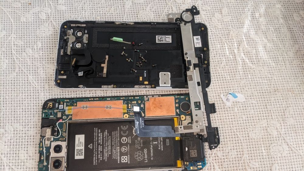 Pixel 4a5g запчастини