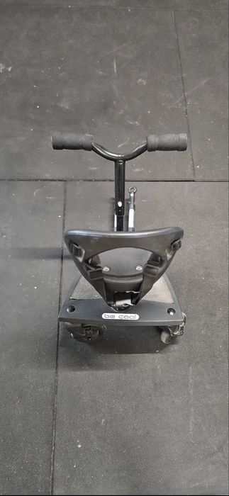 Skate de anexo a carrinho de bebé
