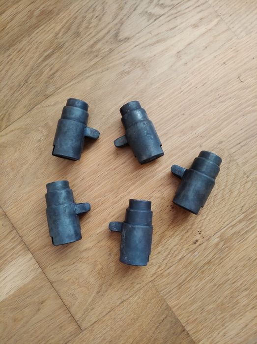 Втулка  Фольксваген т-5 т-6 vw t-5 t-6 втулка подлокотник Multivan