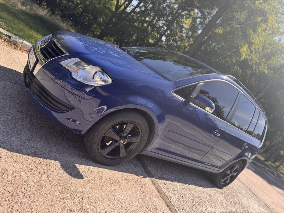 Продам Volkswagen Touran!