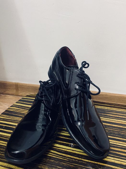 Туфлі на хлобчика 36 р