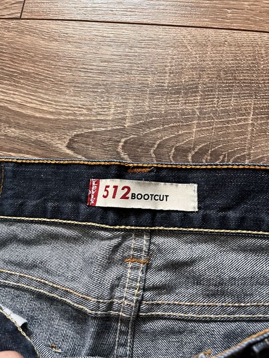 Широкі Джинси від Levis Bootcut 512