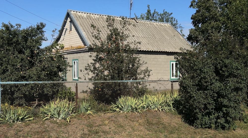 Продаж будинку біля річки, з газом, +50 соток приватизованої землі