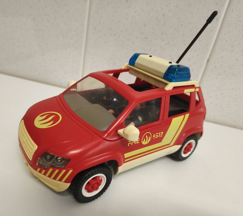 PLAYMOBIL 5364-  Carro Bombeiros + 2 FIGURAS + ACESSÓRIOS