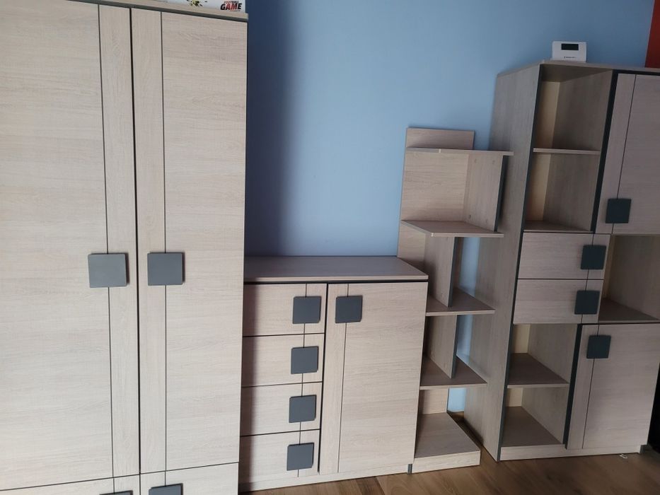 Meble młodzieżowe brąz