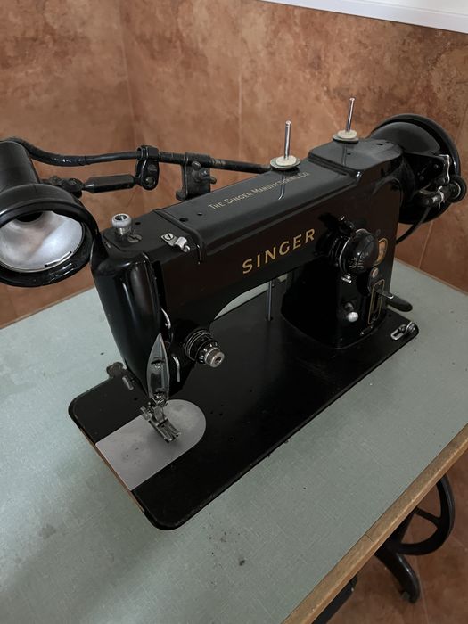 Maquina de costura singer e refrey