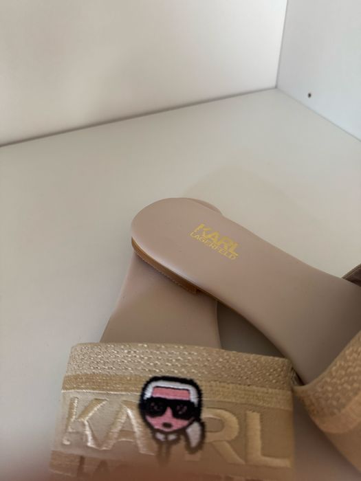 Nowe beżowe klapki Karl Lagerfeld