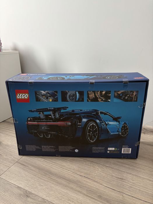 Lego Technic Bugatti Chiron 42083