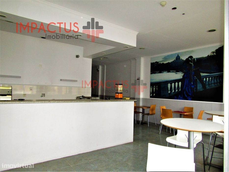 Café/Restaurante no Castêlo da Maia