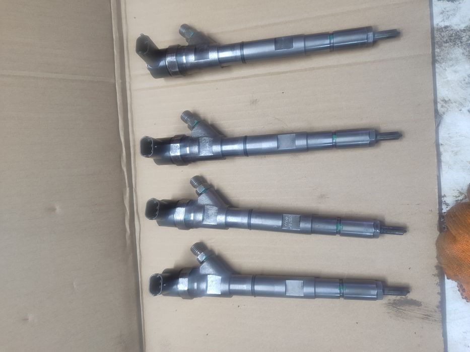 Форсунка соренто 2.5 D4CB HYUNDAI H1