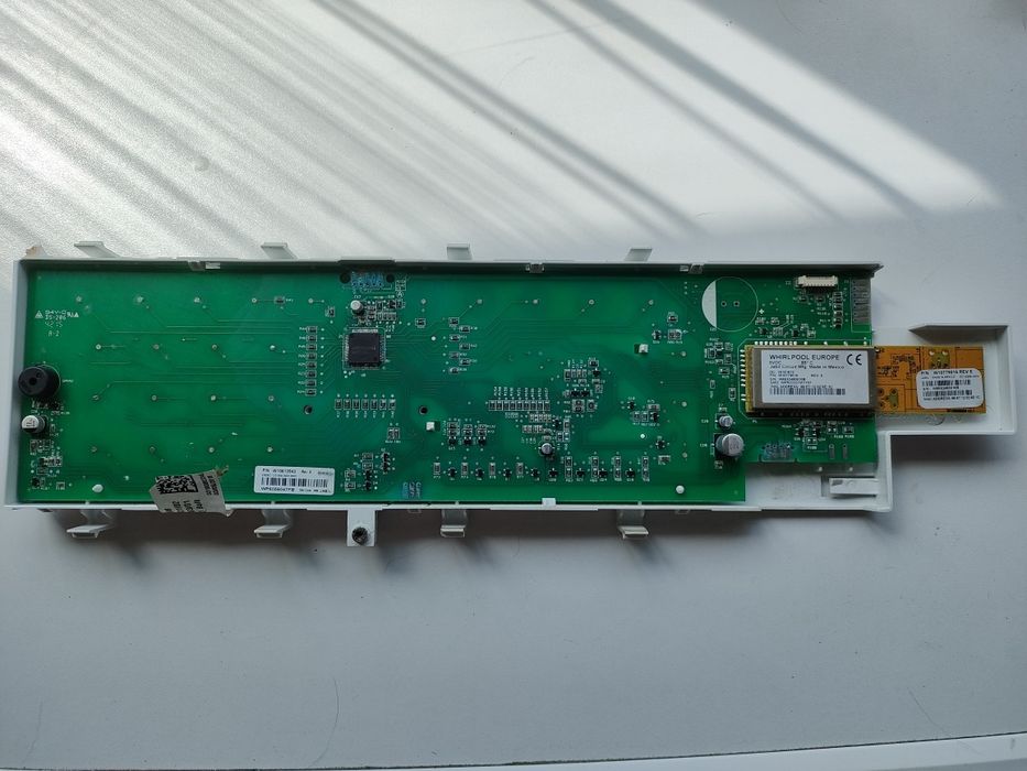 Продам плату на стиральную машину Whirlpool