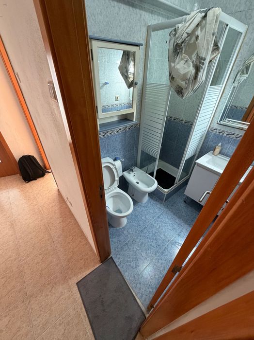 Quarto para arrendar em monte Abraão 430€