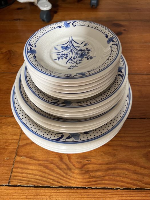 Serviço de Refeição em Cerâmica Andina – 18 Peças