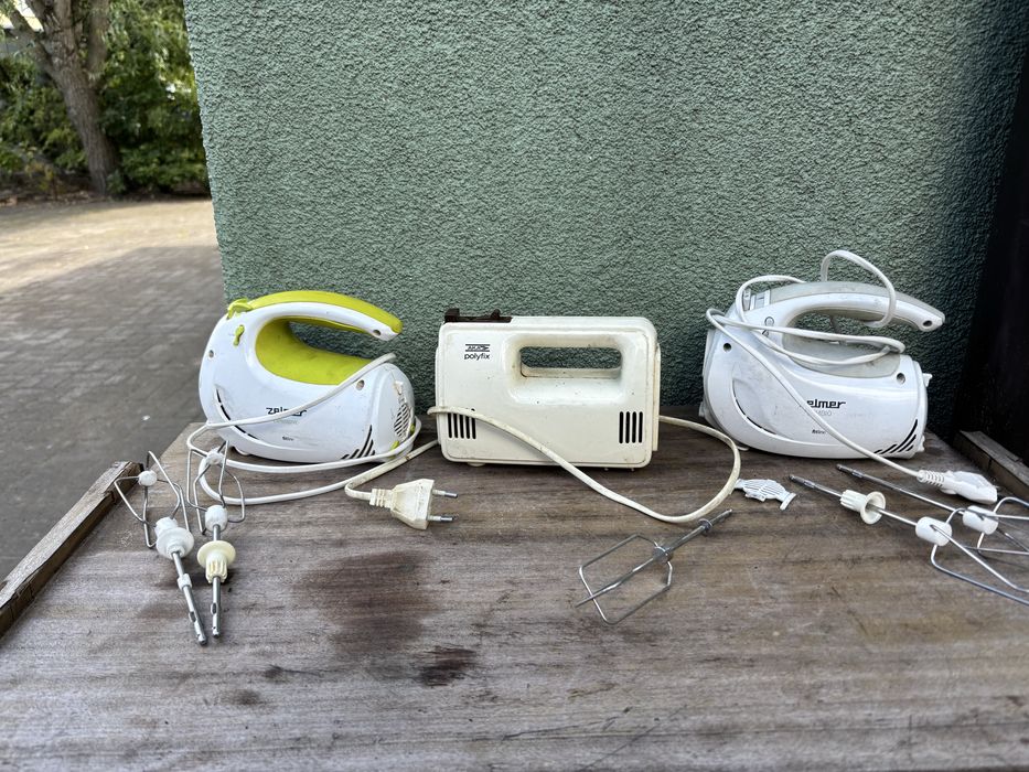 Trzy miksery elektryczne PRl