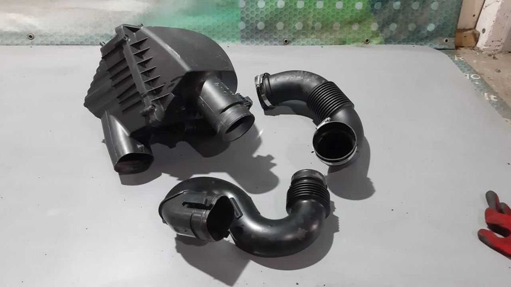 Корпус повітряного фільтра Renault Trafic Opel Vivaro 14 -, 165006196R