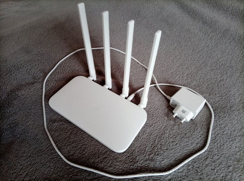 Маршрутизатор Xiaomi Mi WiFi Router 4C