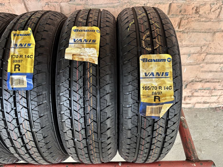 Комплект НОВИХ літніх шин 165/70R14c Barum
