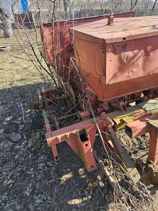 Картоплесаджалка