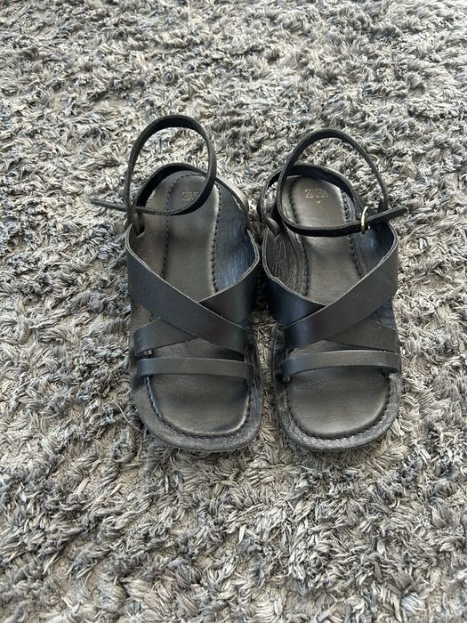 Шкіряні босоніжки zara 34 розмір
