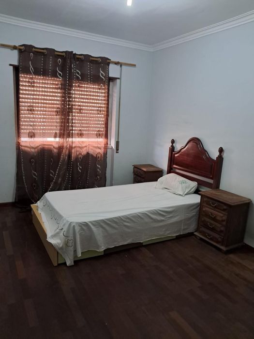 Quarto para arrendar