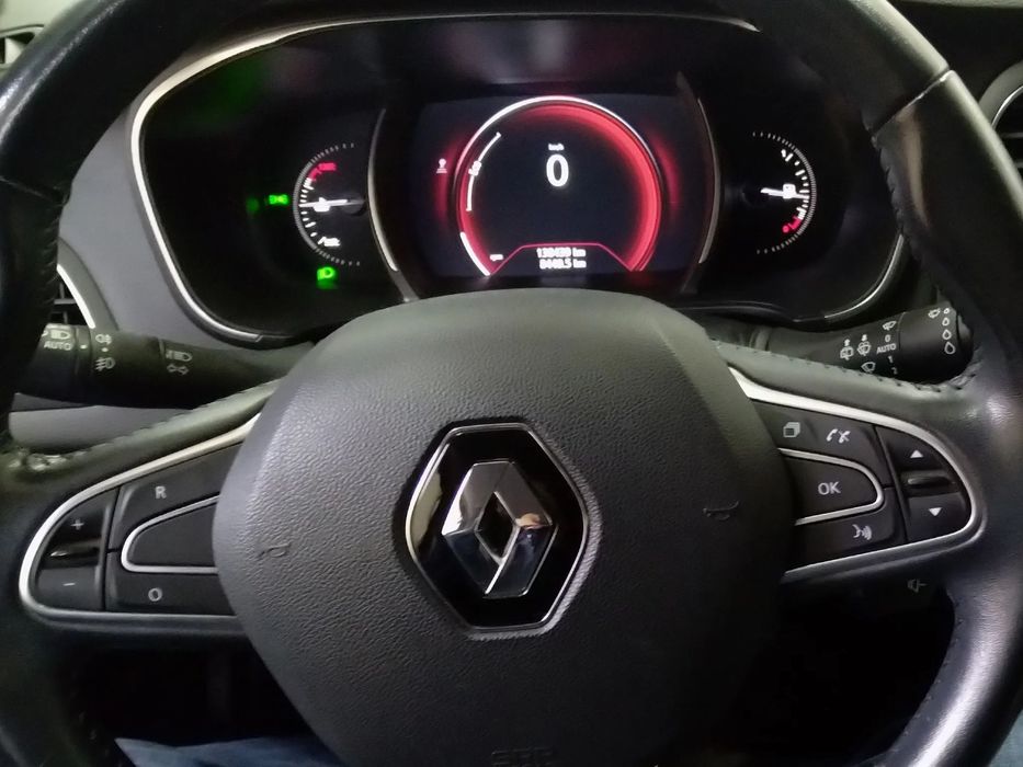 Renault Megane nowy rozrząd, pompa oleju, akumulator, klima 2strefy, karty HandsFree