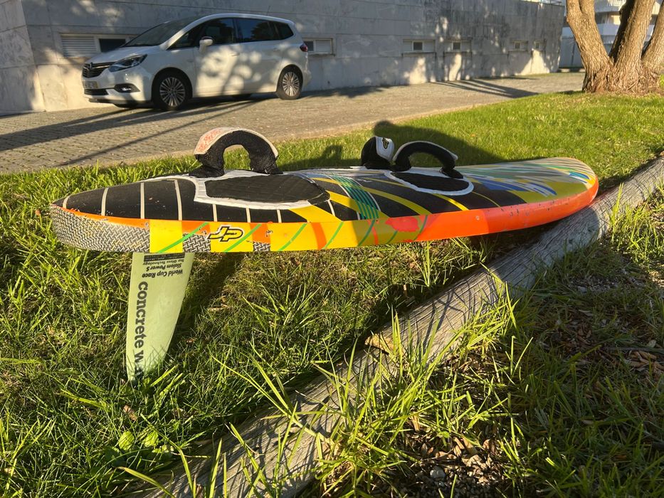 Prancha Windsurf 101 freestyle