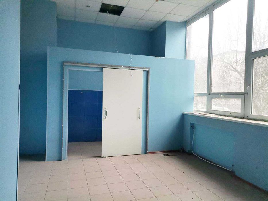 Продаж приміщення вільного призначення по Бульвару Центральному