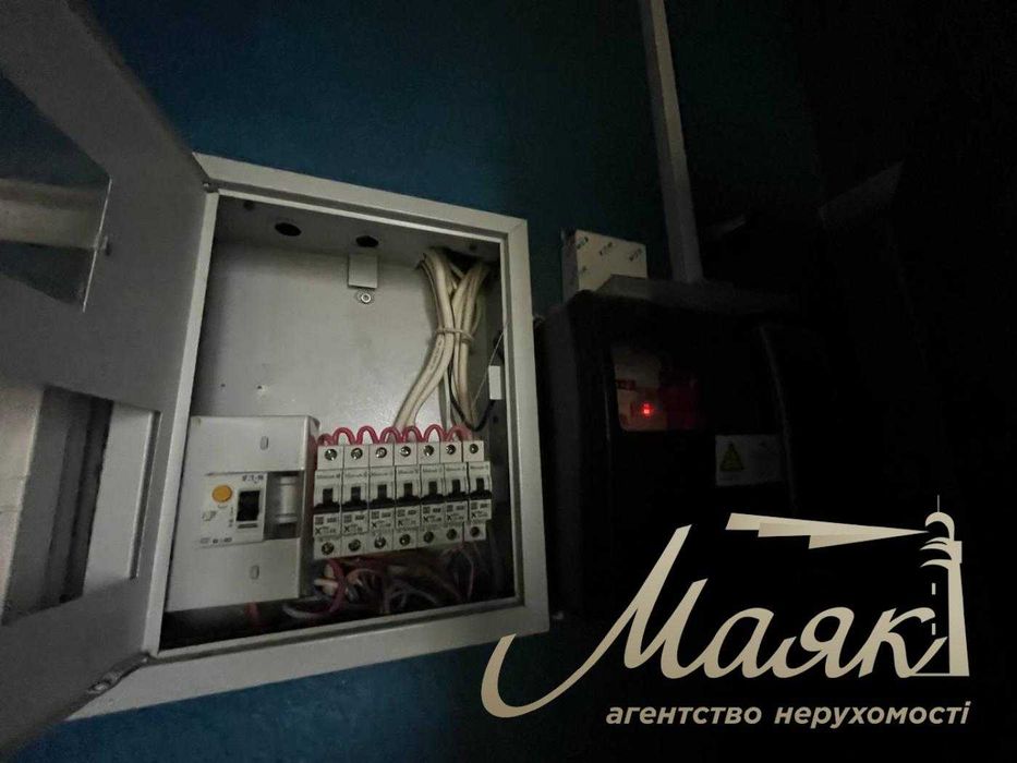 Продам приміщення 70 кв.м,пр.Соборниий,пл.Запорізька