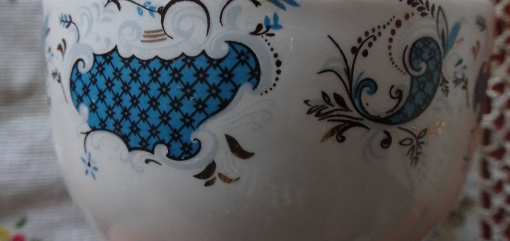Chávena Antiga Porcelana da Cesol Cerâmica de Souselas (+ de 50 Anos)