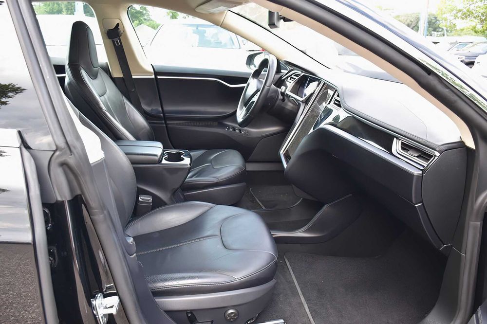 Tesla Model S 85      2013