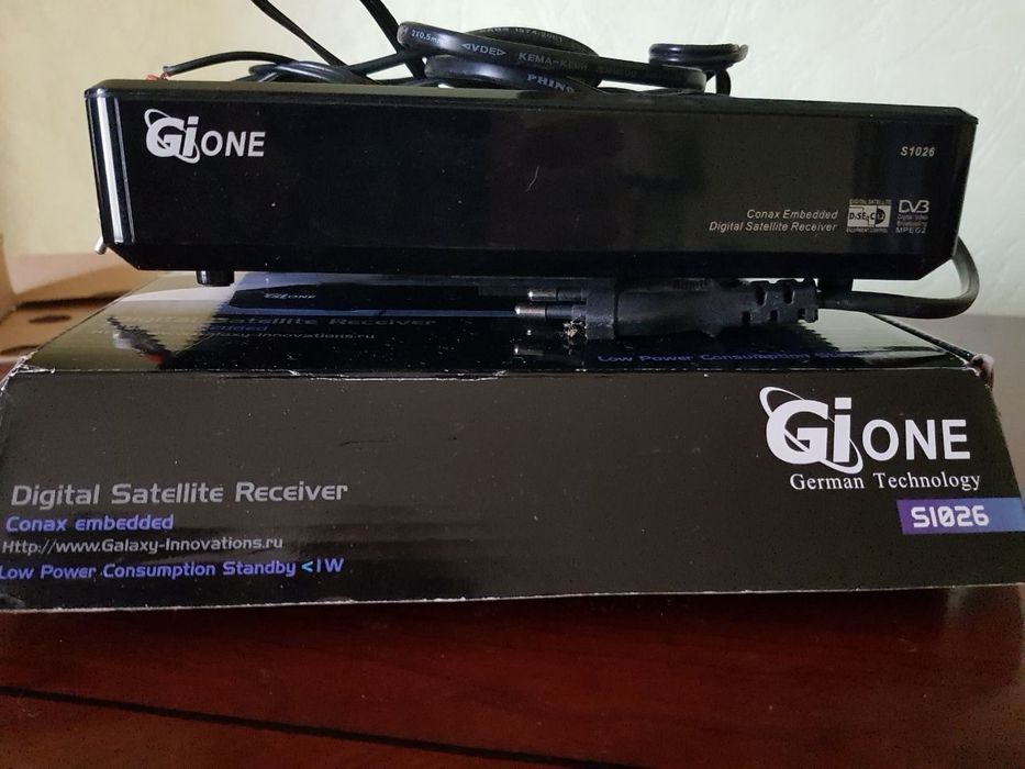 Цифровой спутниковый ресивер  Gione S 1026