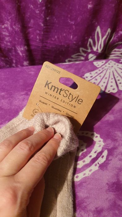 Nowe cieplutkie rekawiczki unisexy dla dziecka wiek 5/8 lat