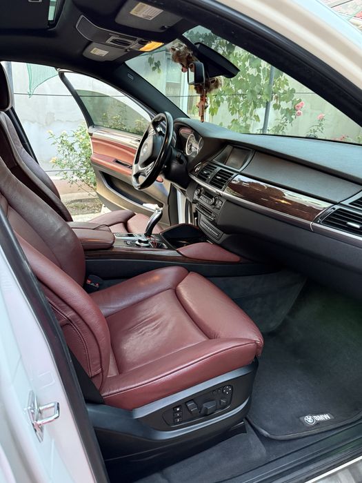 Продам ! своє авто BMW X6