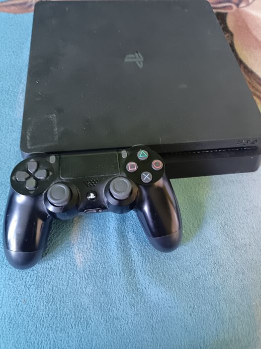 PlayStation 4 500GB