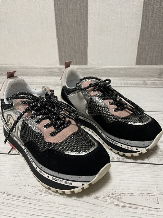 Кросівки Liu Jo.