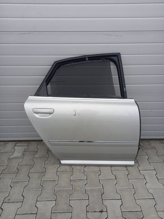 двері задні права Audi A8 D3 Ауді