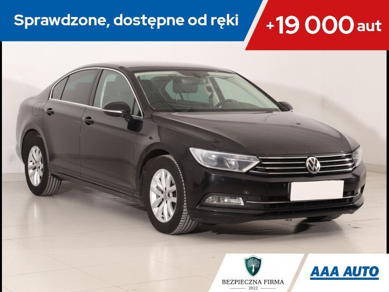 Volkswagen Passat 2.0 TDI, Automat, Navi, Klimatronic, Tempomat, Parktronic,