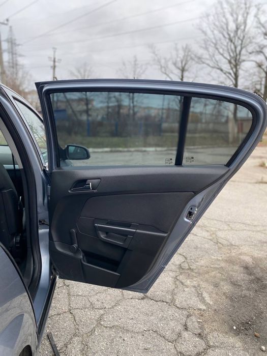 В Дуже Гарному Стані OPEL Astra H 1.6 Бензин На Автоматі! 140тис км