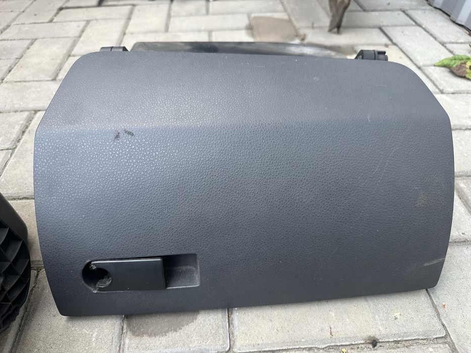 Бардачок Volkswagen Т5 2003-2010