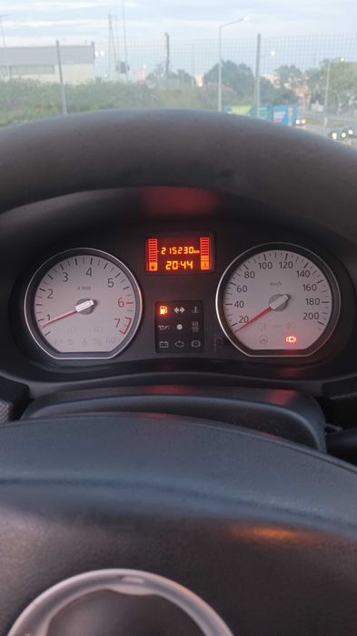 Dacia Sandero 1.4 GPL | 2010 | Distribuição e embraiagem recentes
