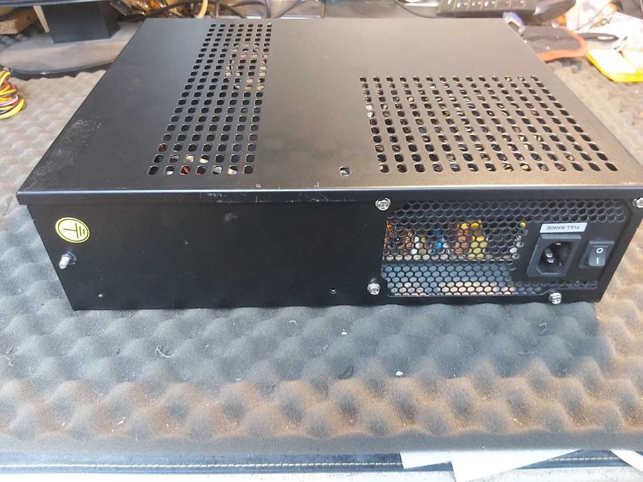 Caixa mini-itx com fonte de alimentação 500W