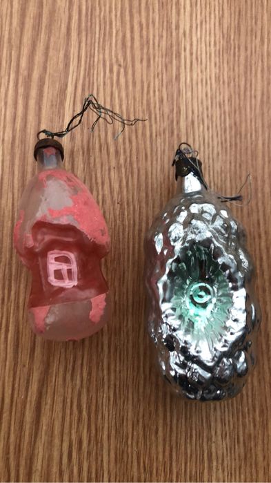 новорічні іграшки